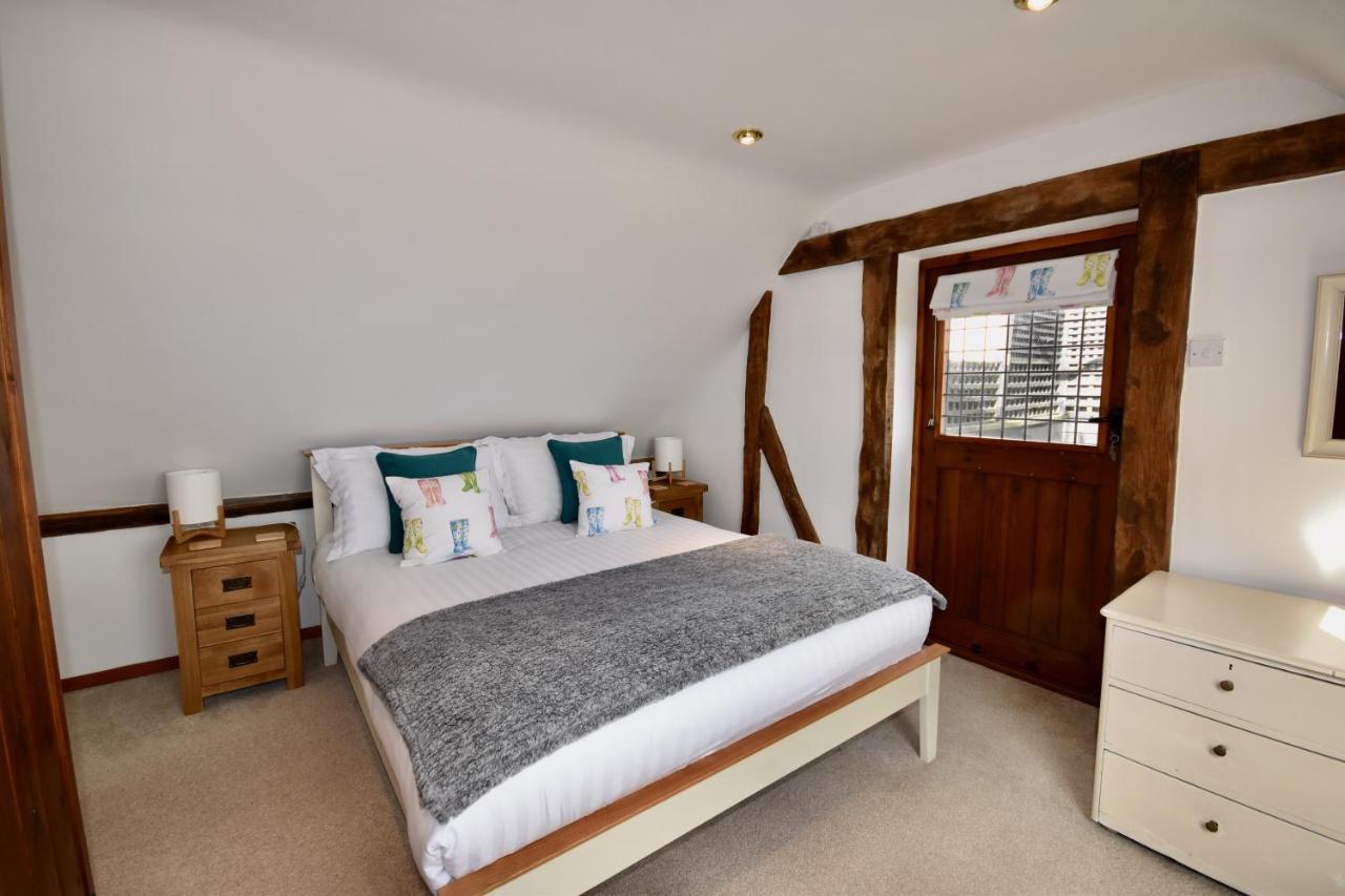Little Upton Farm Cottages Ryde  Bagian luar foto