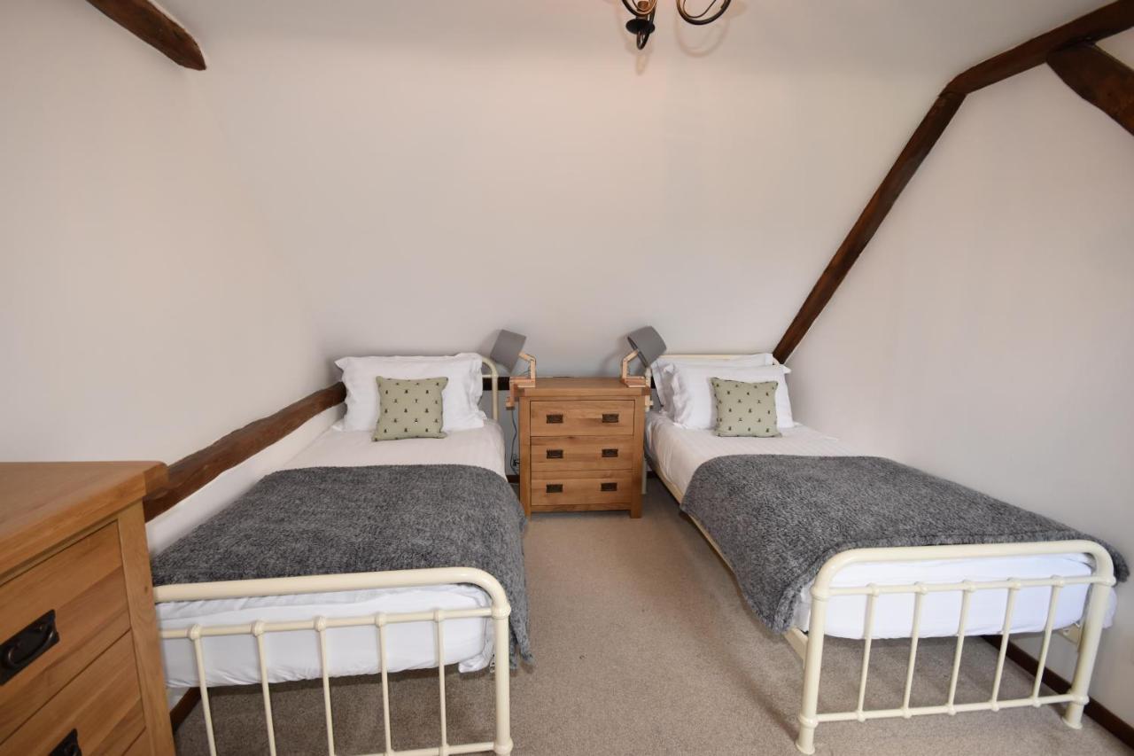 Little Upton Farm Cottages Ryde  Bagian luar foto