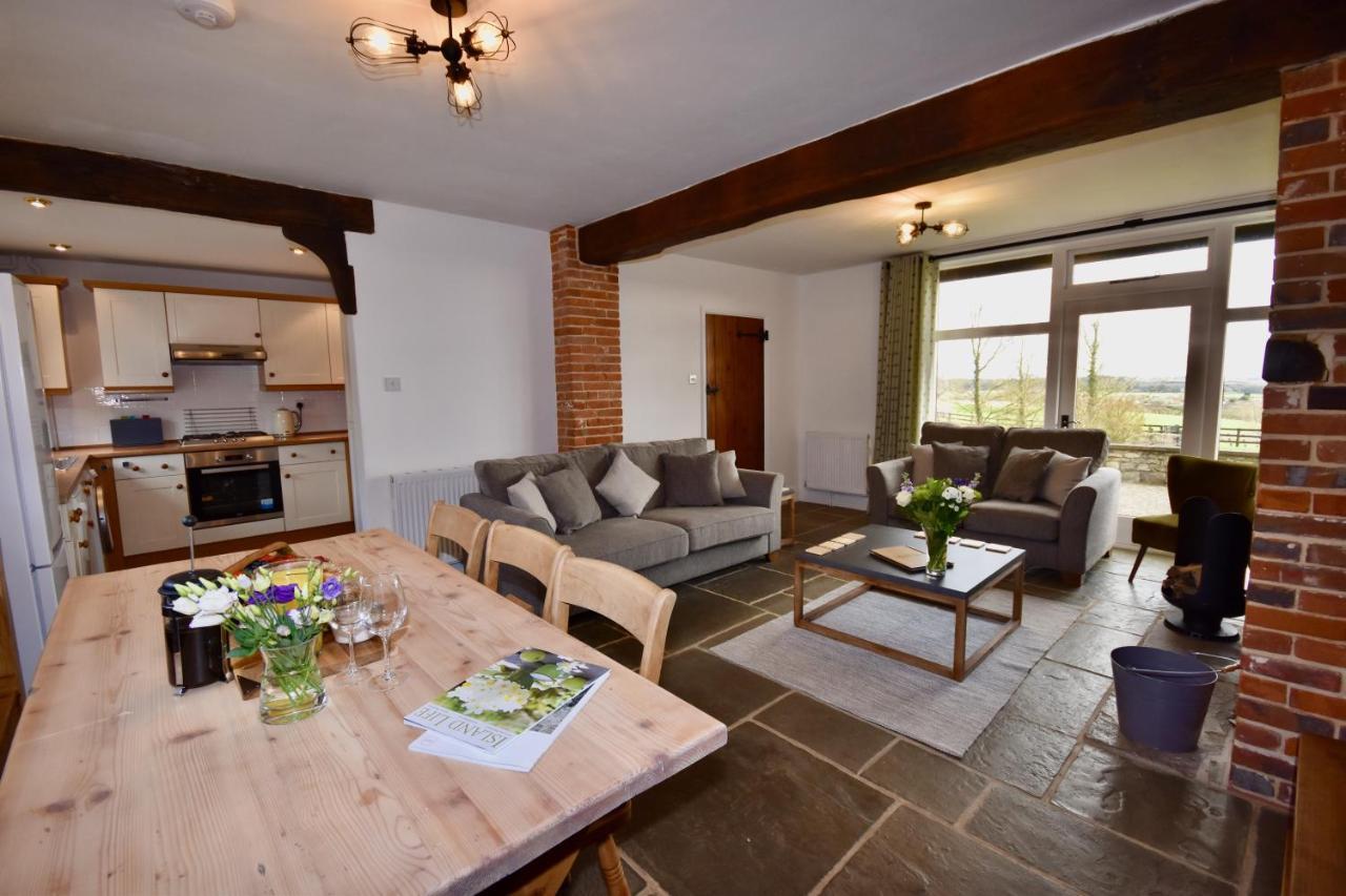 Little Upton Farm Cottages Ryde  Bagian luar foto